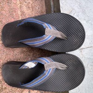 Chaco Black and Blue Flip-Flops